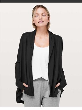 Lululemon Back In Action Wrap, 10